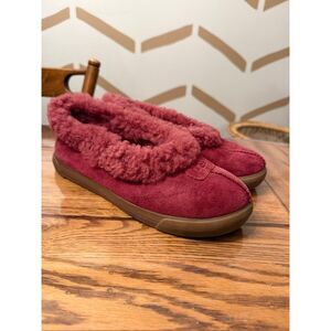 UGG Maroon Suede Sheepskin Plush Shearling Collar Slip On Rylan Slippers Size 7